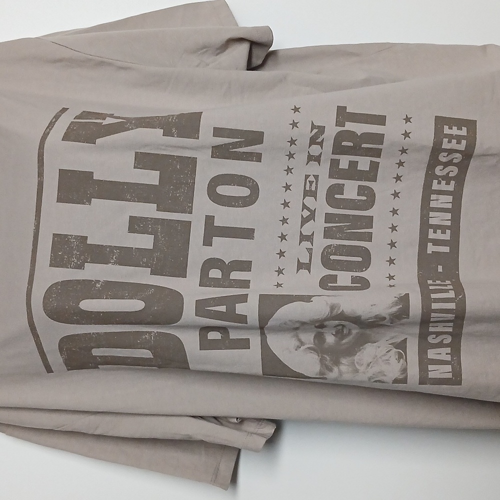 Dolly Parton Concert Graphic Women Shortsleeve T Shirt Size XXL NWT - Picture 5 of 9